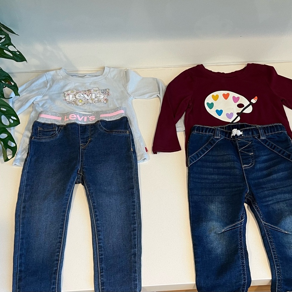 Levi’s Toddler Girl Outfit Bundle 18-24M 2 Jeans 2 Graphic Tops